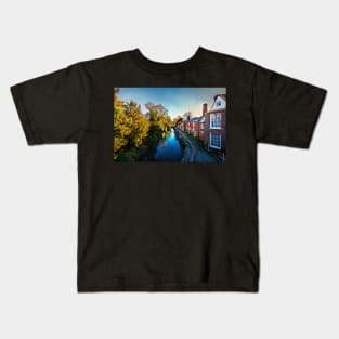 A Frosty Morning In Hungerford Kids T-Shirt